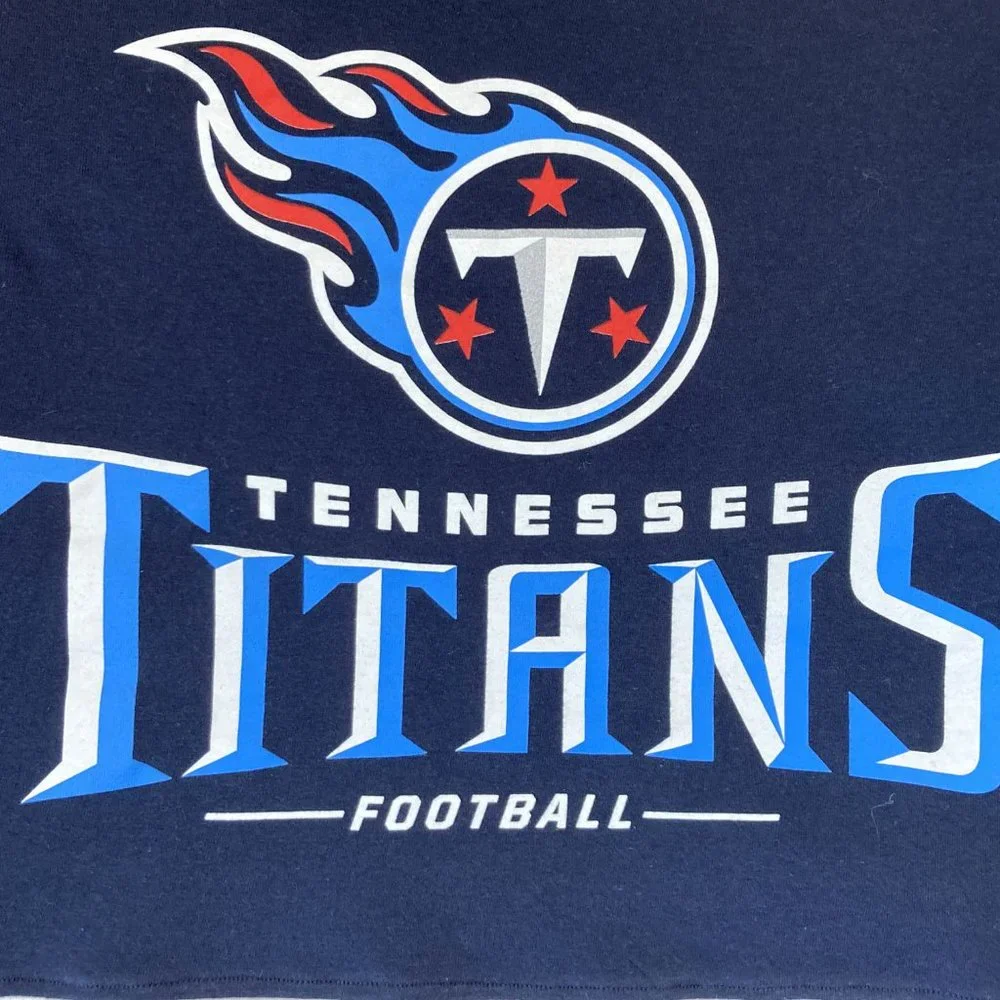 Tennessee Titans NFL Football upcycled T-shirt 16x16 throw pillow cover